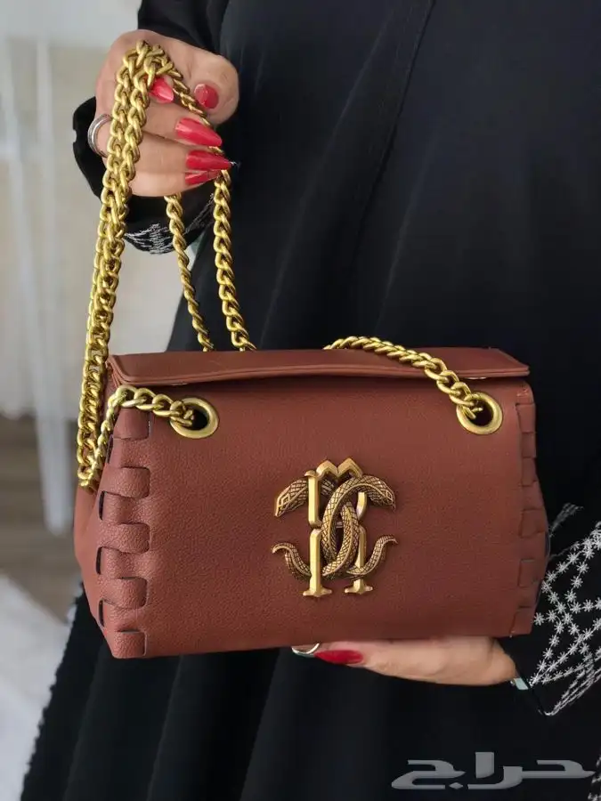 ماركات رجاليه ونسائيه درجه اولى التوصيل داخل الدمام مجانا 17