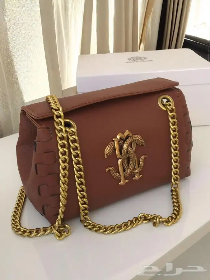 ماركات رجاليه ونسائيه درجه اولى التوصيل داخل الدمام مجانا 16