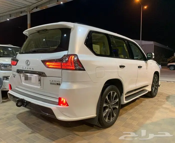 لكزس LX570 بلاك اديشن 2019 3