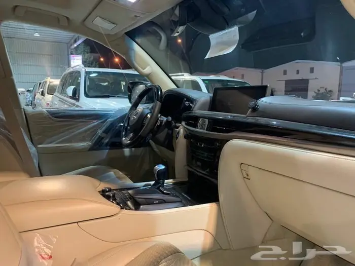 لكزس LX570 بلاك اديشن 2019 10
