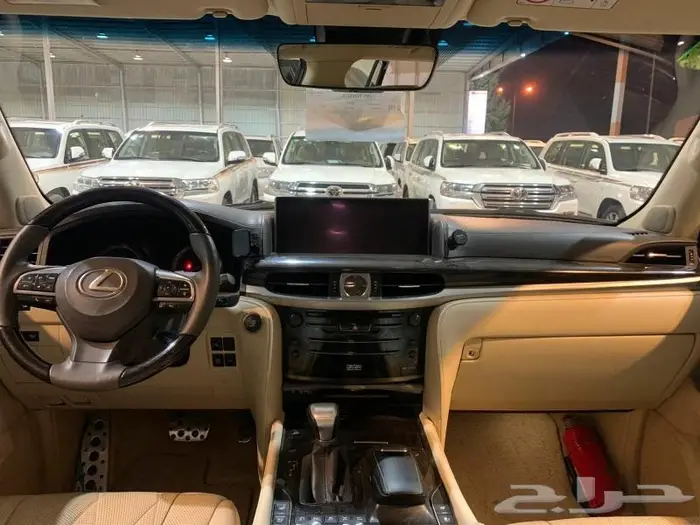 لكزس LX570 بلاك اديشن 2019 8