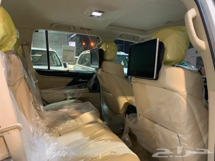 لكزس LX570 بلاك اديشن 2019 12