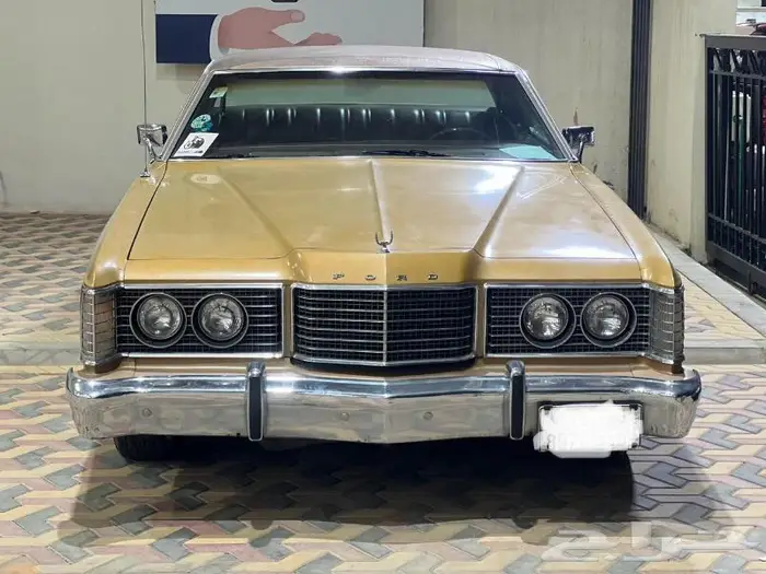 فورد 8 سلندر موديل 1974 عداد 84000 علي السوم 0