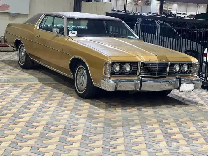 فورد 8 سلندر موديل 1974 عداد 84000 علي السوم 2