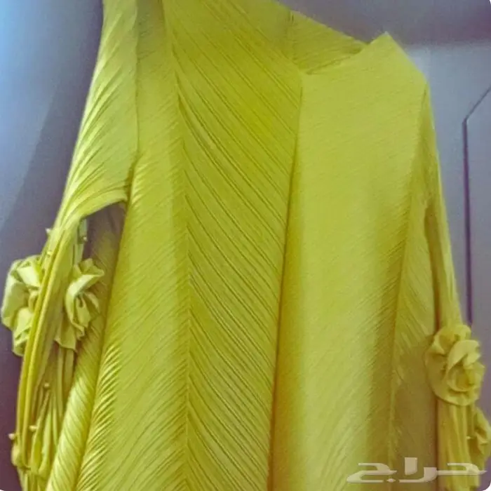 فستان جميل وحذاء للبيع 0