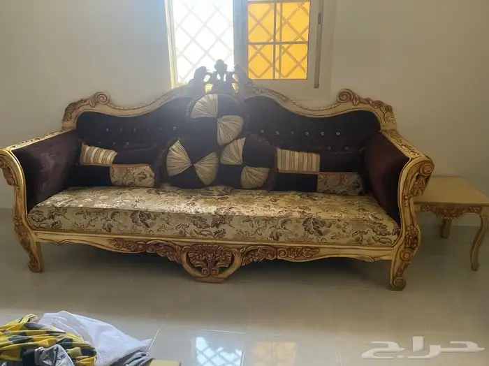 كنب مستخدم نظيف 4