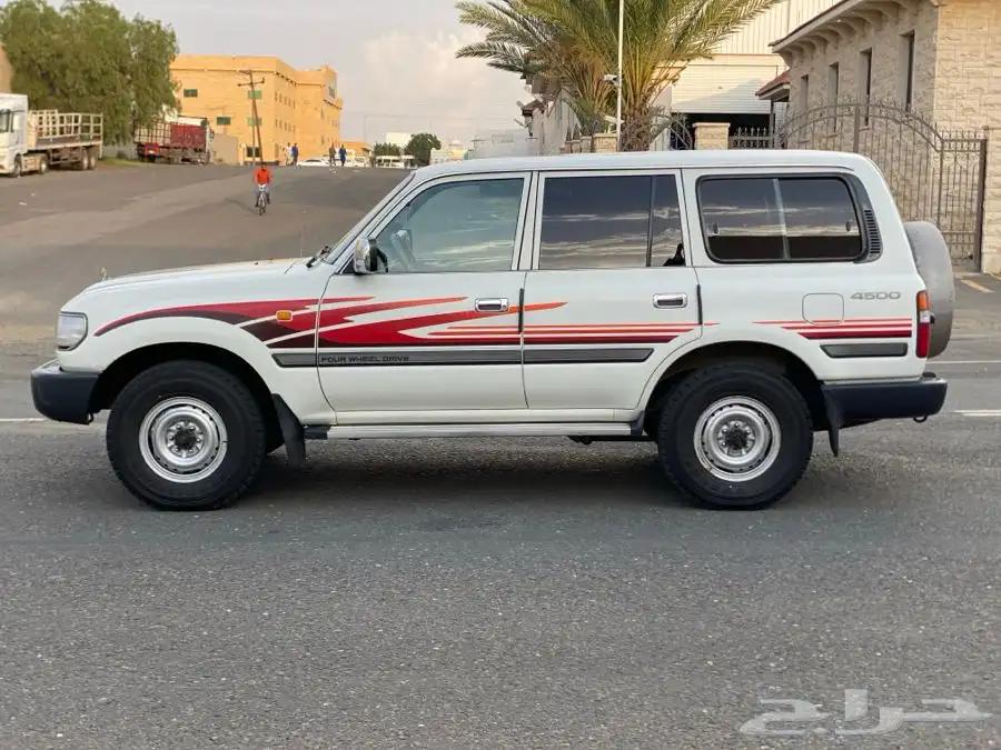 صالون 97 هدد تم البيع 1