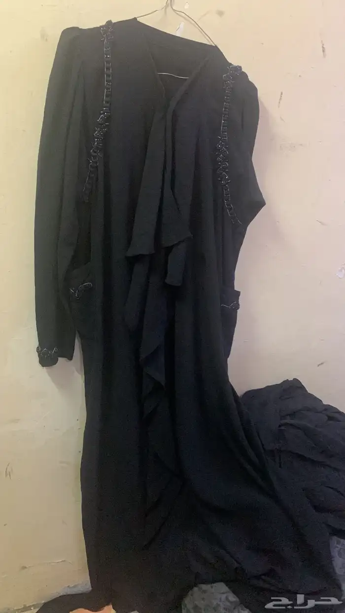 جلابيات وعبايات مستعملة جدا نضيفة واغلب برندات 79