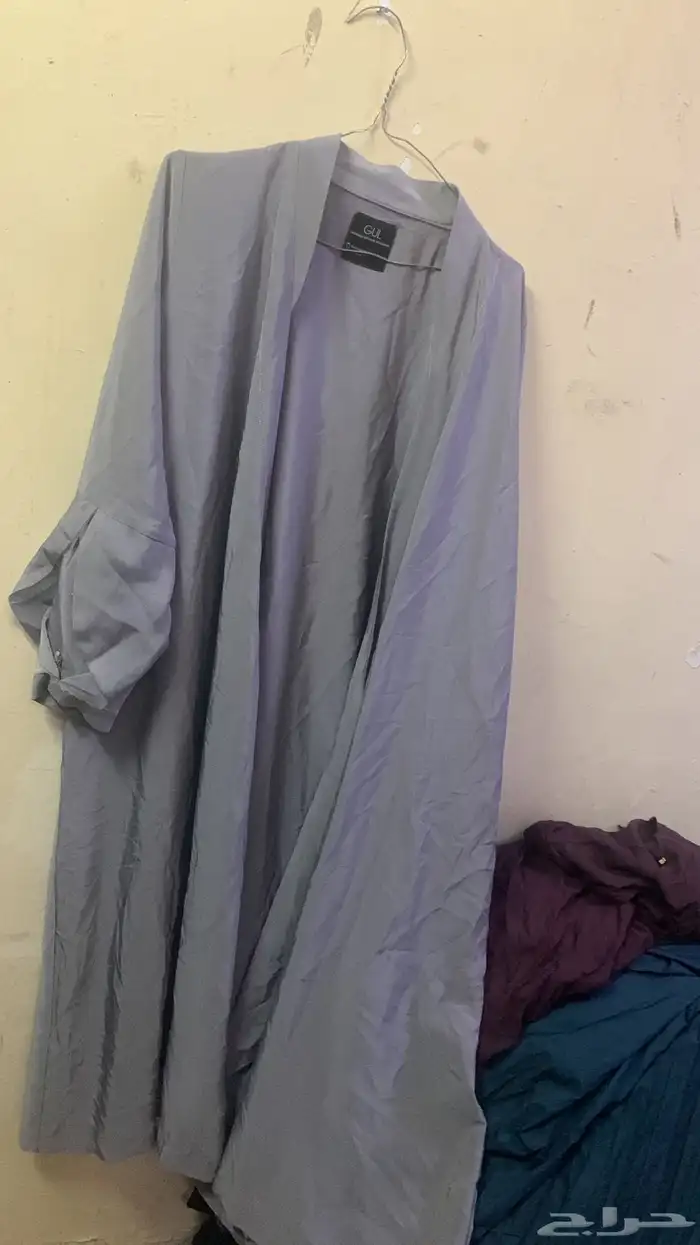 جلابيات وعبايات مستعملة جدا نضيفة واغلب برندات 74