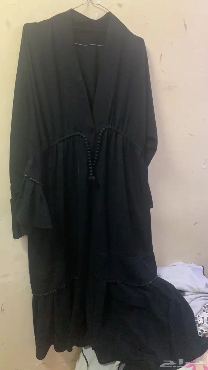 جلابيات وعبايات مستعملة جدا نضيفة واغلب برندات 86