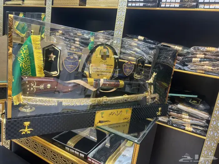 دروع تخرج ملازم طقم هدية تخرج ضباط بشت سيف 11