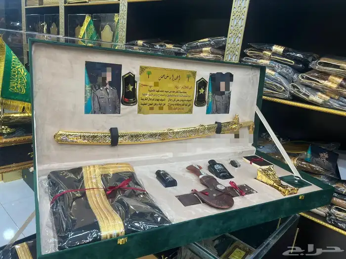 دروع تخرج ملازم طقم هدية تخرج ضباط بشت سيف 12