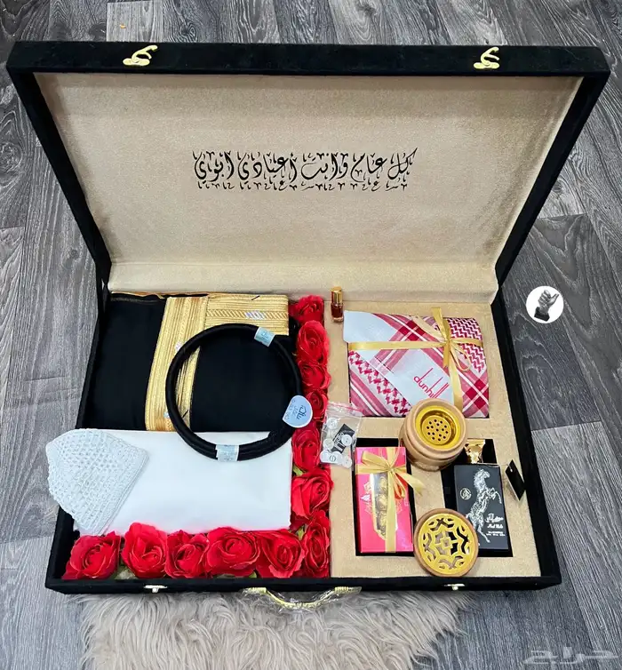 طقم رجالي ماركة دنهل 0