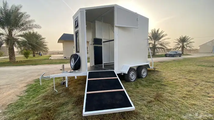 عربة نقل خيل داخل الطايف 0
