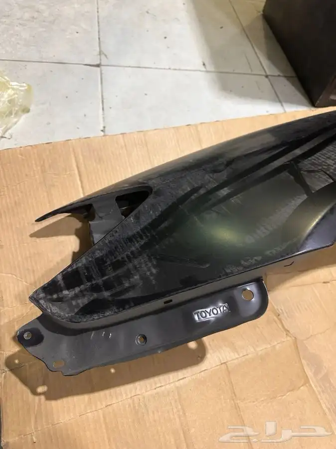 رفرف كامري 2006 اصلي 1