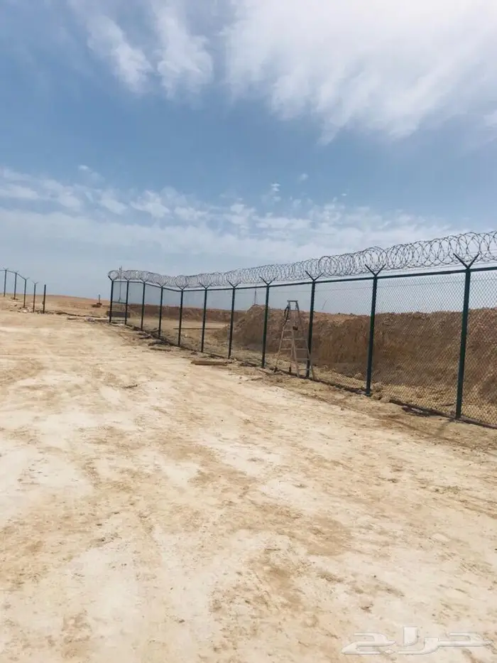 نقوم بتوريد وتركيب جميع انواع الشبوك 4