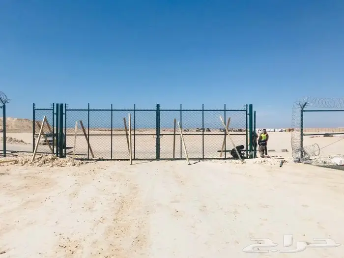 نقوم بتوريد وتركيب جميع انواع الشبوك 2