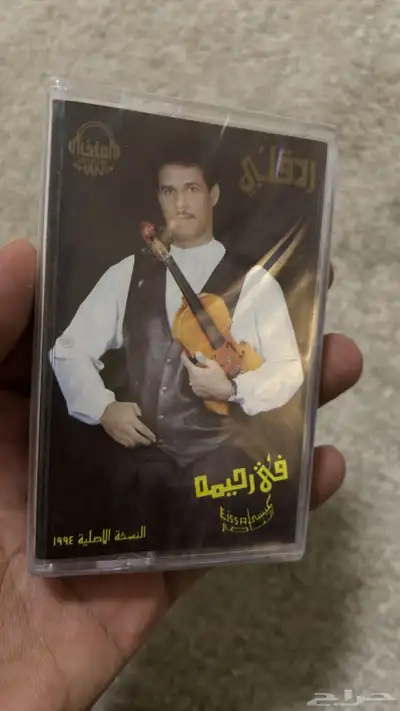 أشرطة كاسيت للبيع 77
