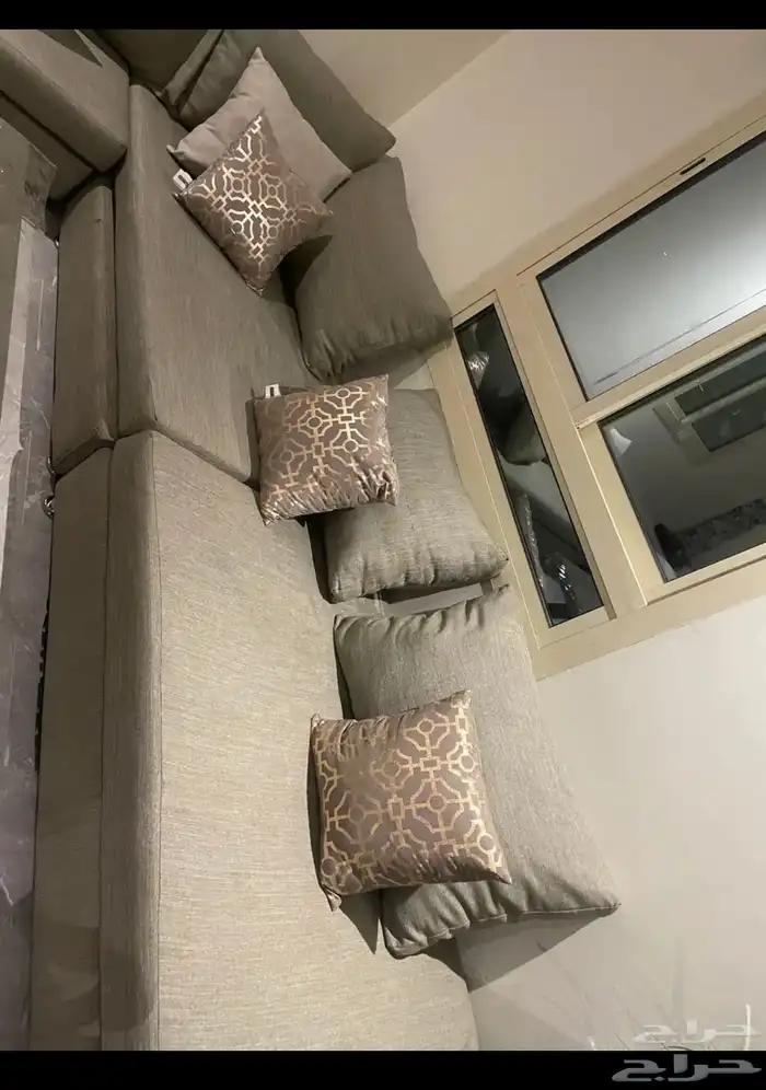 كنب مع ستارة 3