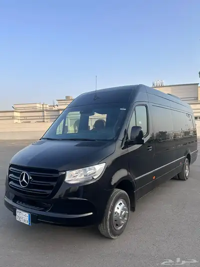 إيجار سيارة بالسائق مرسيدس فان 23 VIB 7