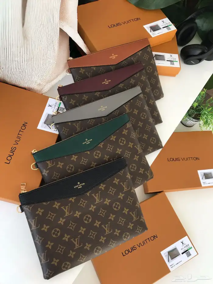 باوتش لويس ماستر عرض اليوم الوطني 135ريال 0