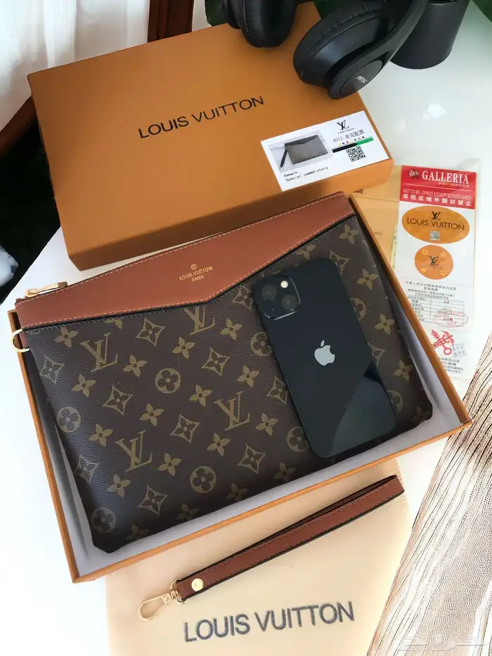 باوتش لويس ماستر عرض اليوم الوطني 135ريال 1