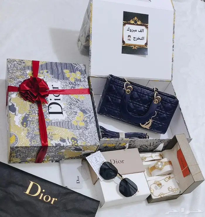 افخم الهدايا النسائيه ((خريجه_عيد_زواج)توصيل 40 15