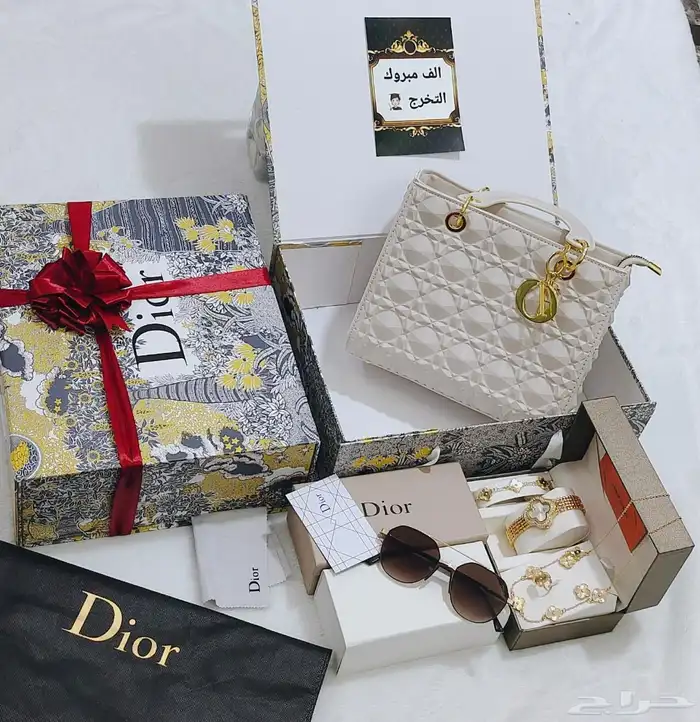 افخم الهدايا النسائيه ((خريجه_عيد_زواج)توصيل 40 10