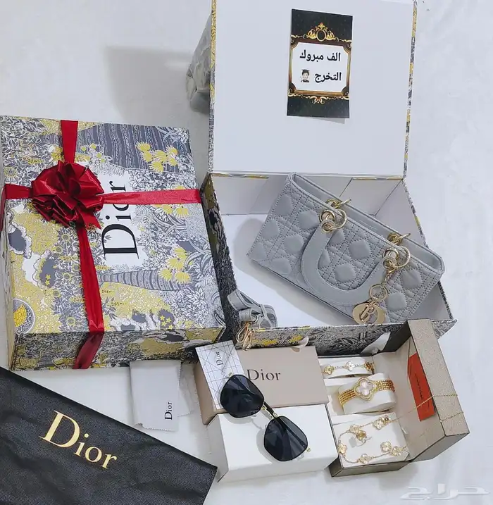 افخم الهدايا النسائيه ((خريجه_عيد_زواج)توصيل 40 12