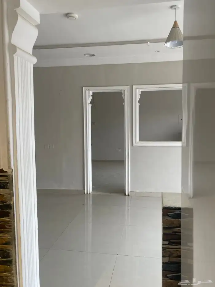 مطعم للبيع بالكامل 7