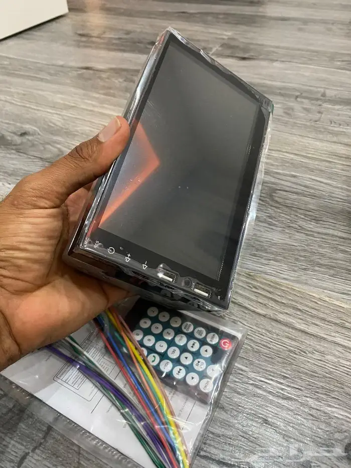 للبيع شاشة تركب على معظم السيارات 3