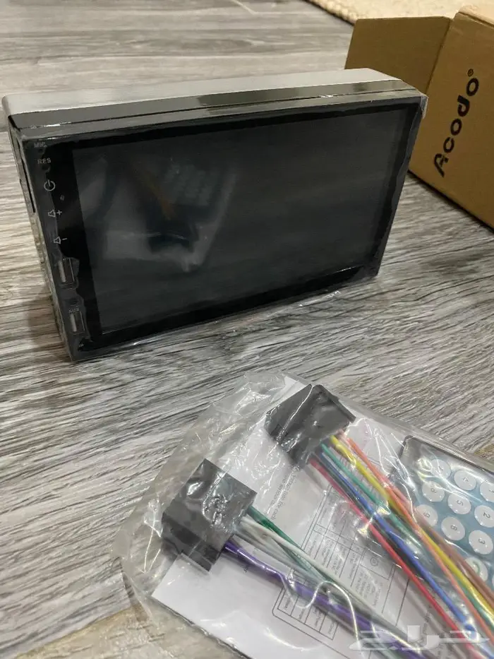 للبيع شاشة تركب على معظم السيارات 0