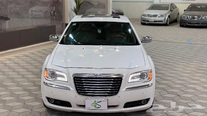 كرايزلر لمتد 2014 300 C فل6 سلندر.( تم البيع) 6