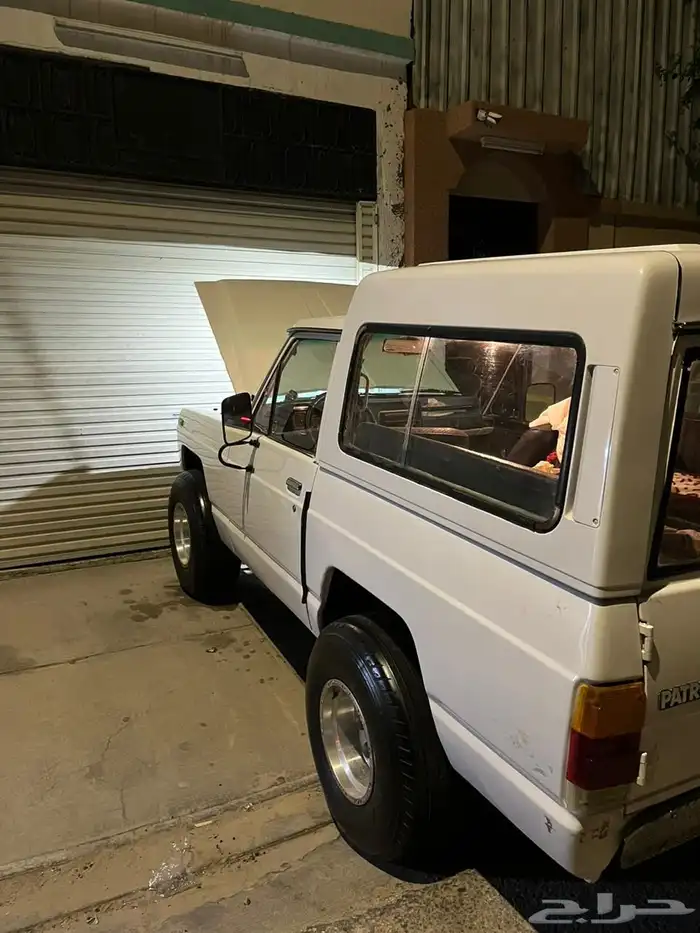 للبيع جيب نيسان 84 0