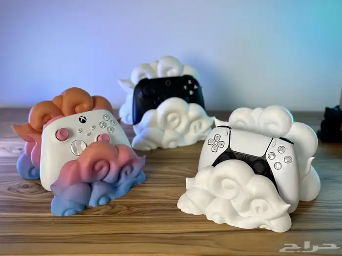 بلايستيشن و اكس بوكس قاعدة وحدة تحكم بشكل غيوم 4