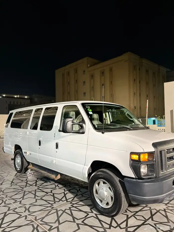 فورد 2013 فان E-350 مخصص لذوي الاحتياجات الخاصة(تم البيع). 12