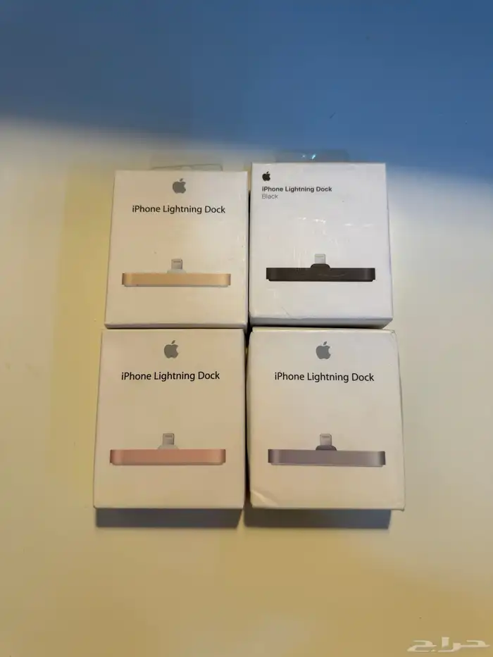 استاند شاحن من شركة ابل الاصلي 0