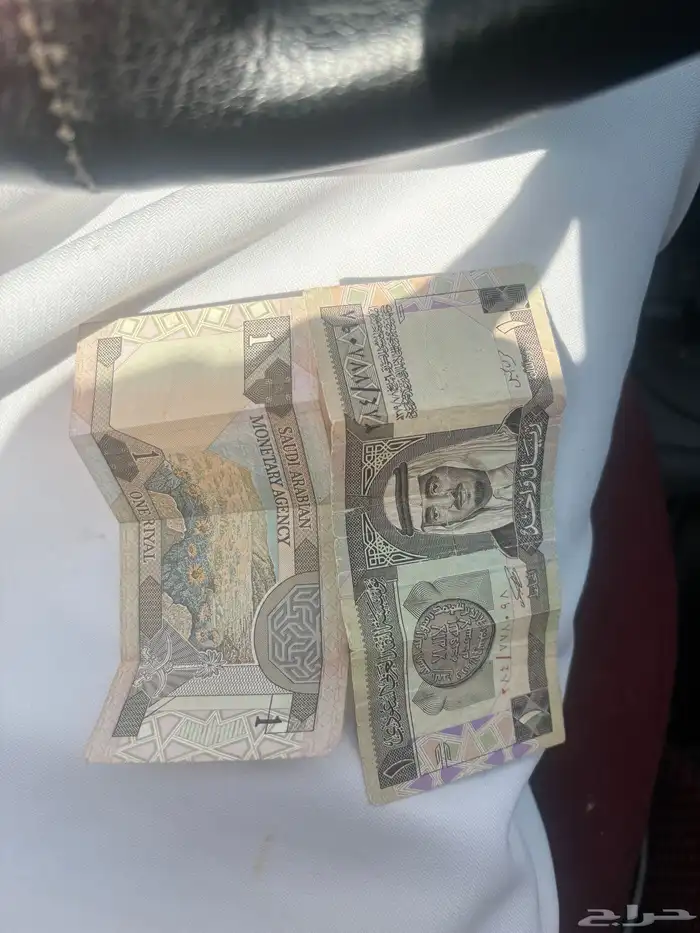 ريالين الملك فهد نضيفه وحد جديد بحله 100 100 0