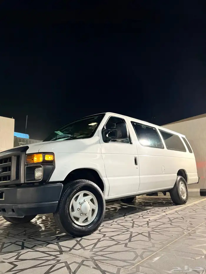 فورد 2013 فان E-350 مخصص لذوي الاحتياجات الخاصة(تم البيع). 1
