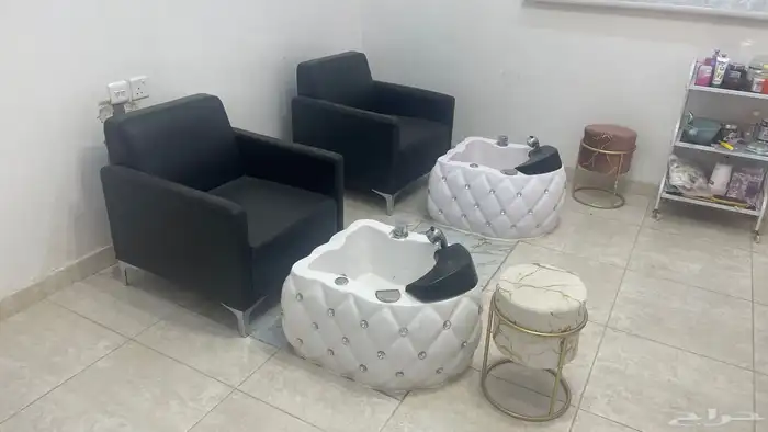 مركز تجميل نسائي بكامل اغراضة للبيع بالرخصة 0