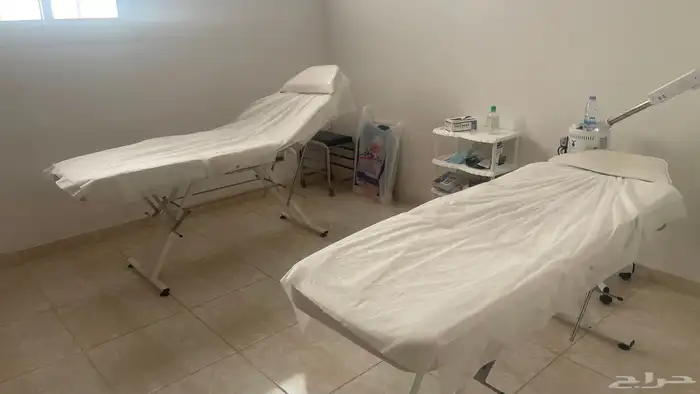 مركز تجميل نسائي بكامل اغراضة للبيع بالرخصة 2