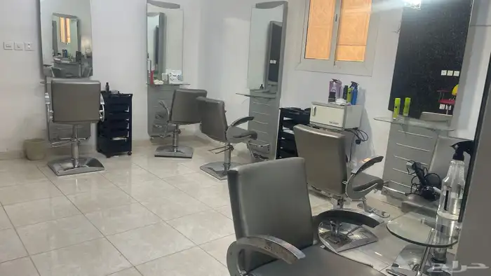 مركز تجميل نسائي بكامل اغراضة للبيع بالرخصة 5