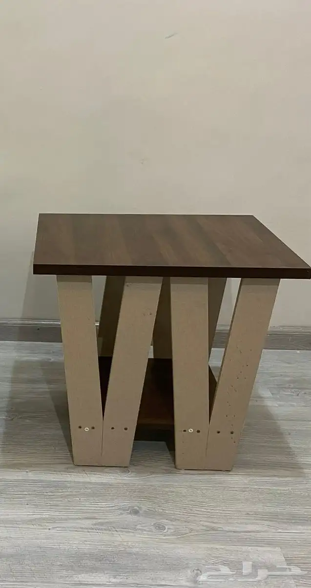 طاولة خشبية مقاس (60 20) جديده للبيع 1