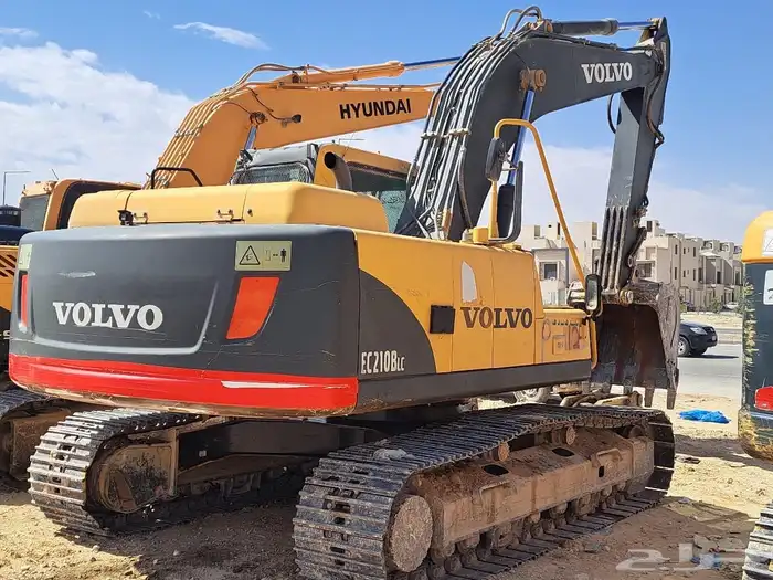 حفارات بوكلين للايجار Poklin excavators for rent SPSP 1