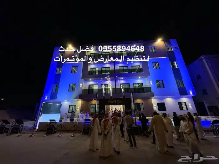 تاجير شاشات واضاءات للمباني والشركات 1