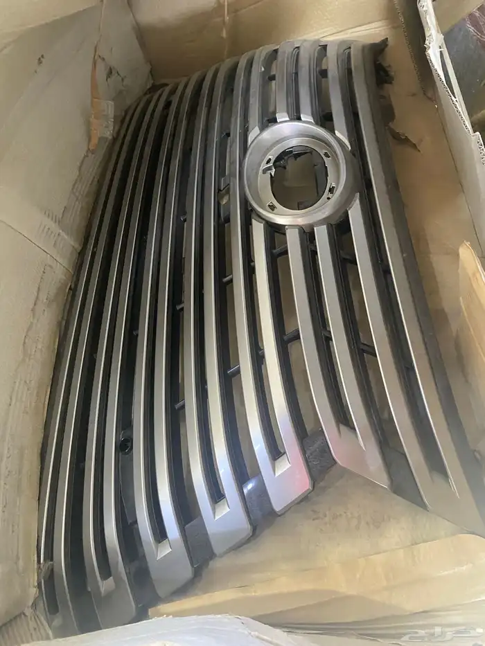 شبك امامي لكزس LX600 موديل 2023 1