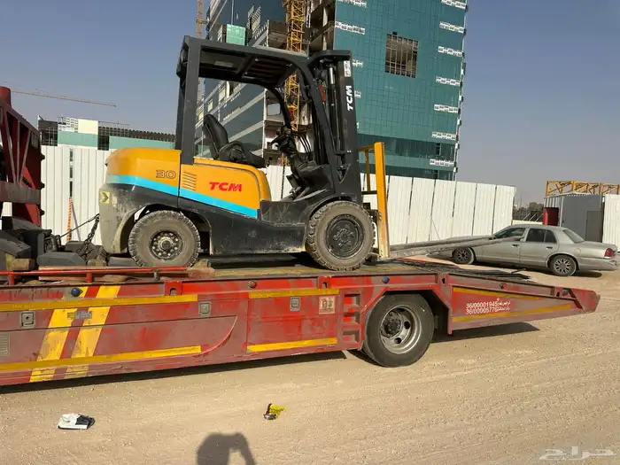تاجير رافعه شوكيه سكينه فوركلفت تاجير سيزرلفت مان لفت كرين 1