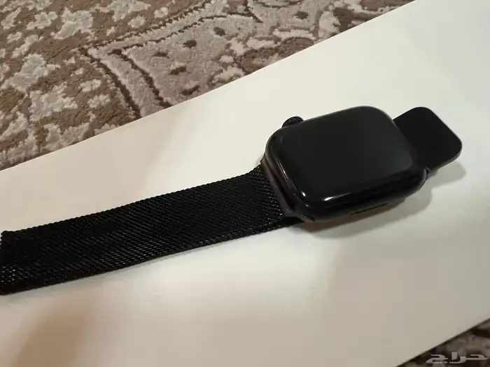 ساعة ابل الجيل السابع نظيفة جدا 3