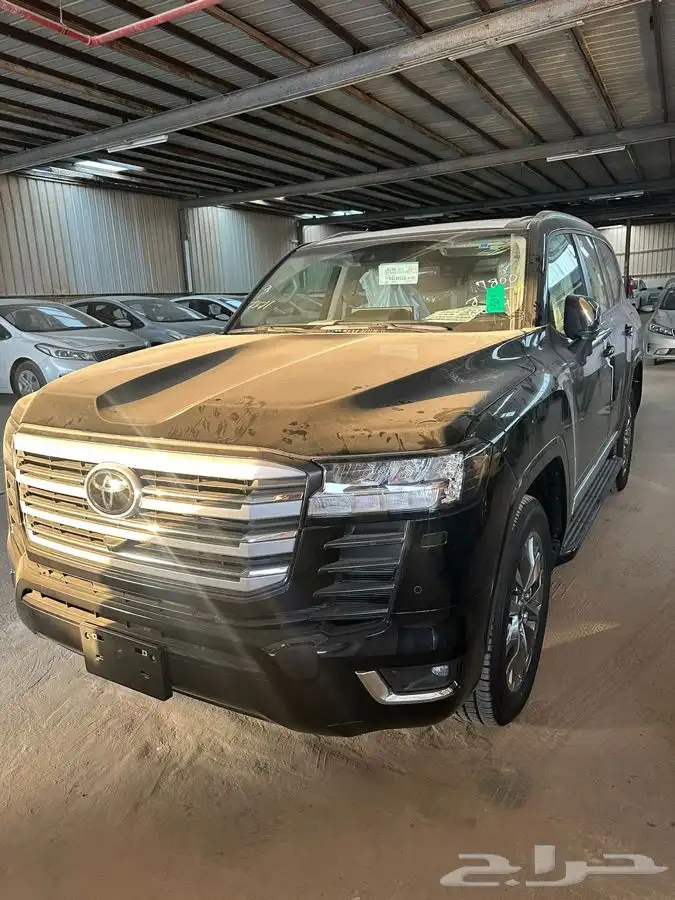 لاندكروزر رقم 5 سعودي 2024 اسود اصفار 0