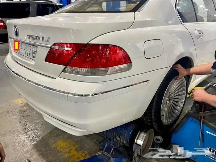 بي ام دبليو فل 750LI بحالة ممتازه 10